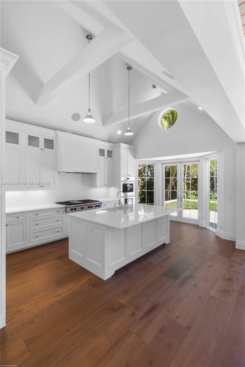 43 N Beach Rd Jupiter Island, FL 33455