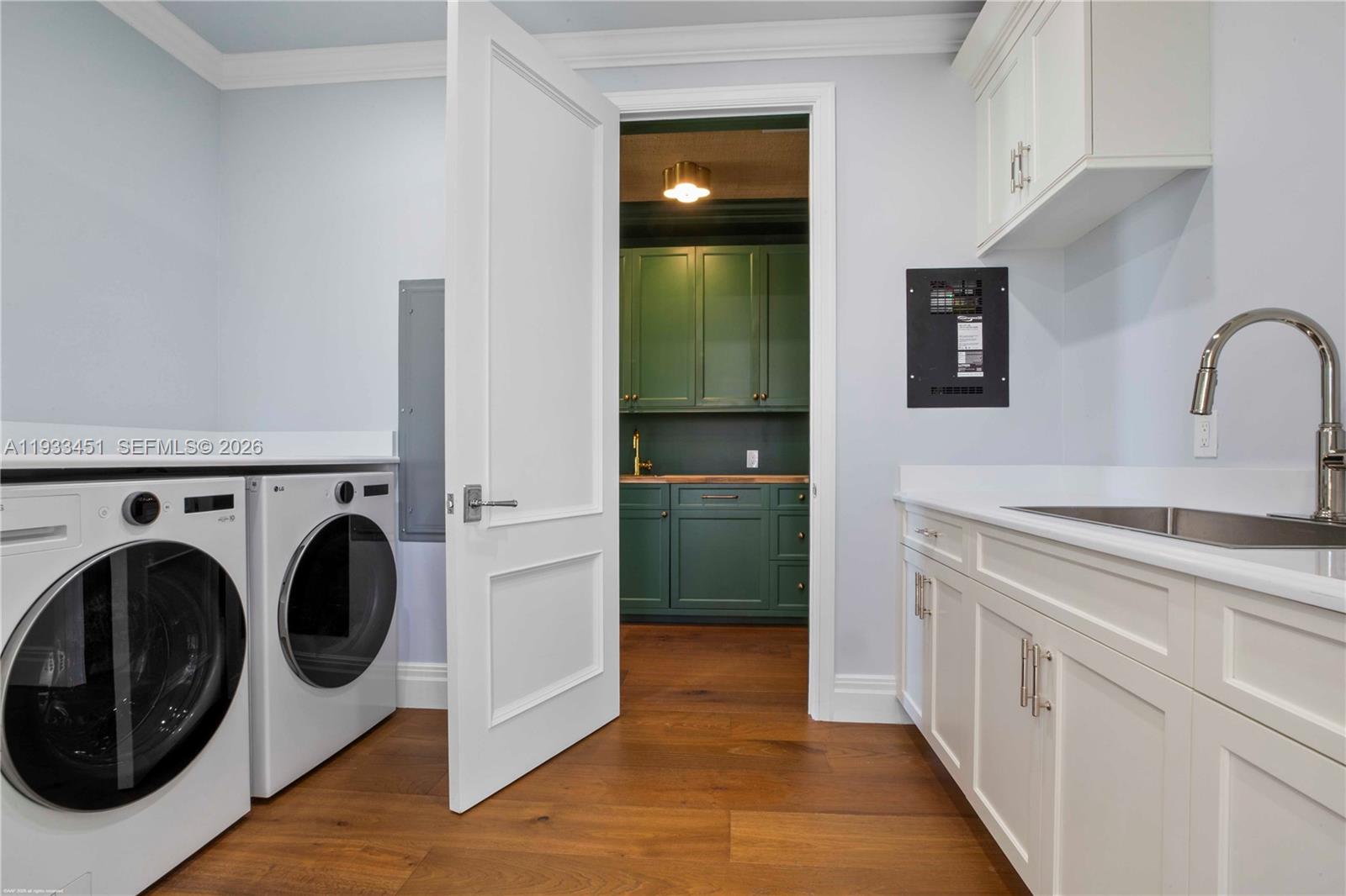 43 N Beach Rd Jupiter Island, FL 33455