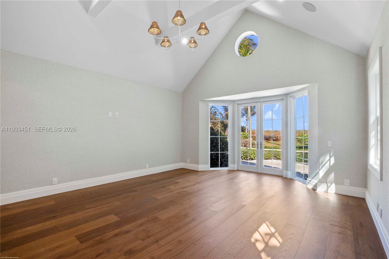 43 N Beach Rd Jupiter Island, FL 33455