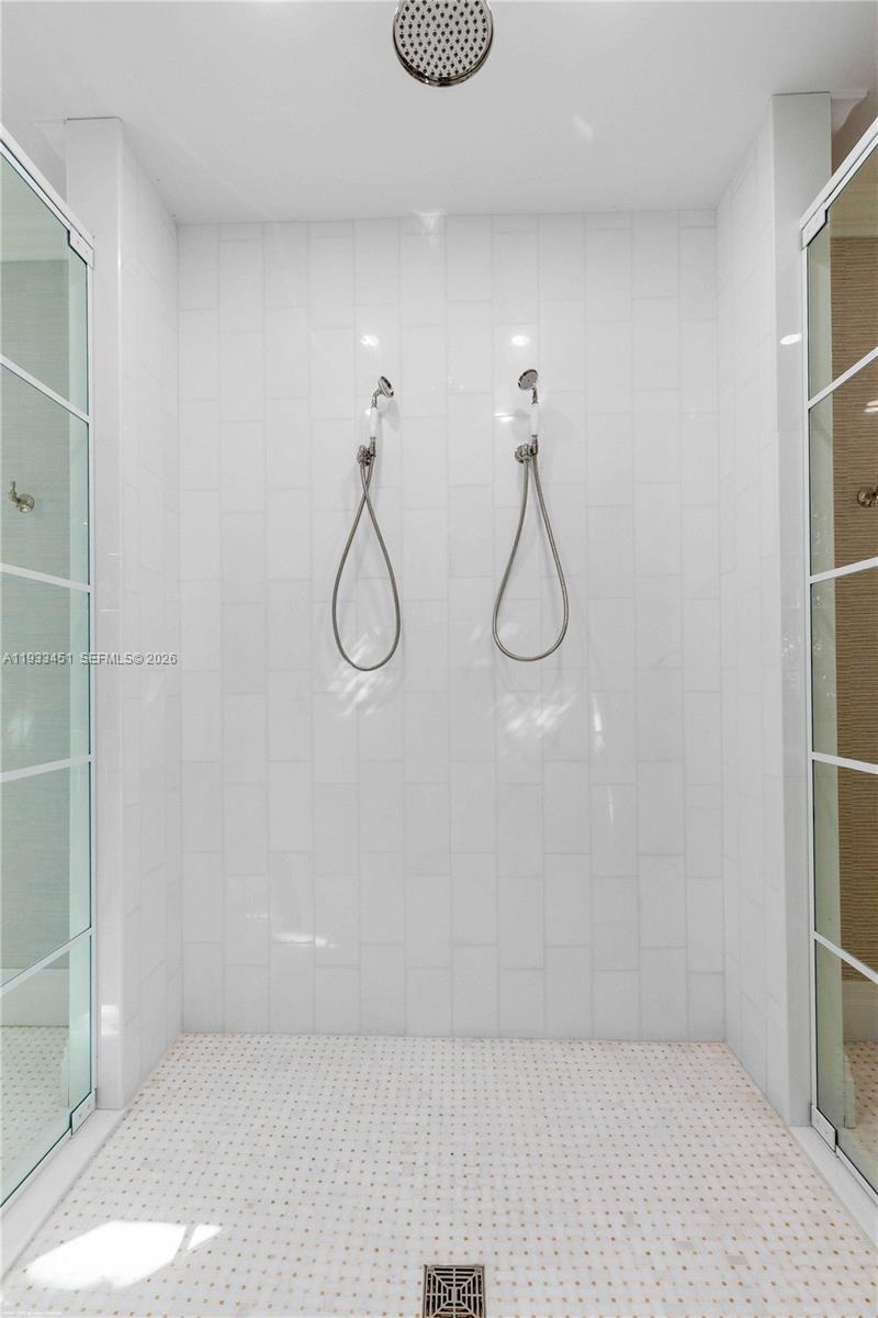 43 N Beach Rd Jupiter Island, FL 33455