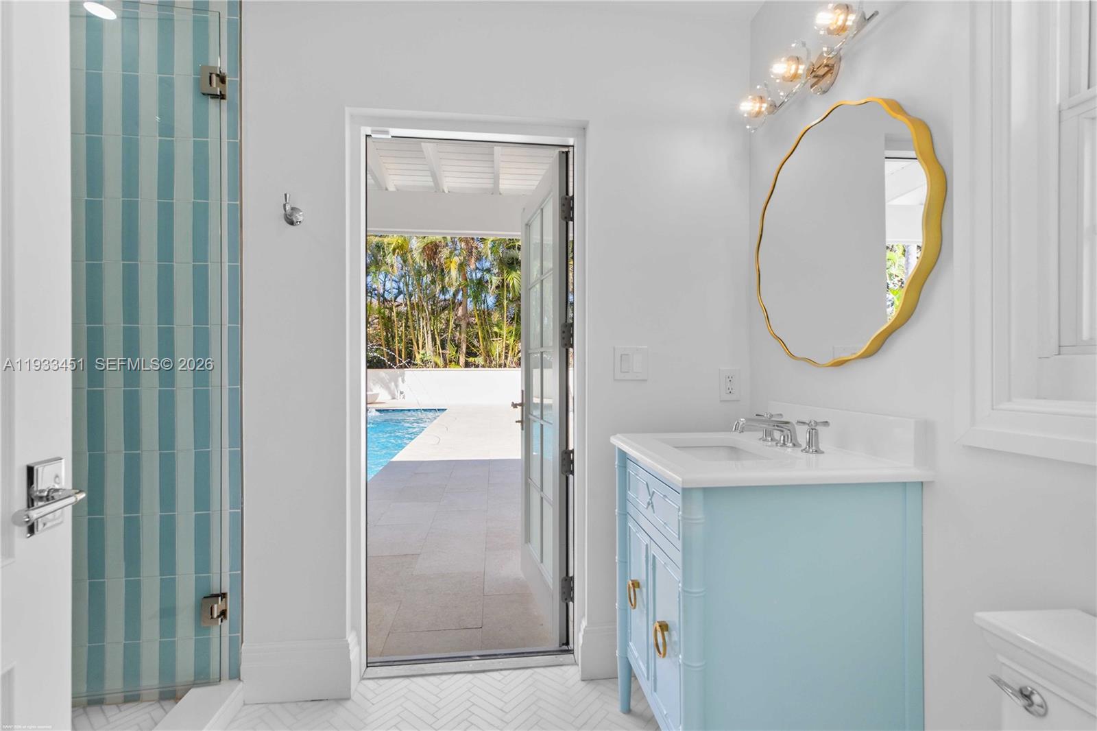 43 N Beach Rd Jupiter Island, FL 33455