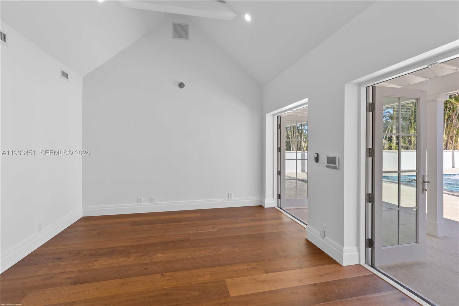 43 N Beach Rd Jupiter Island, FL 33455