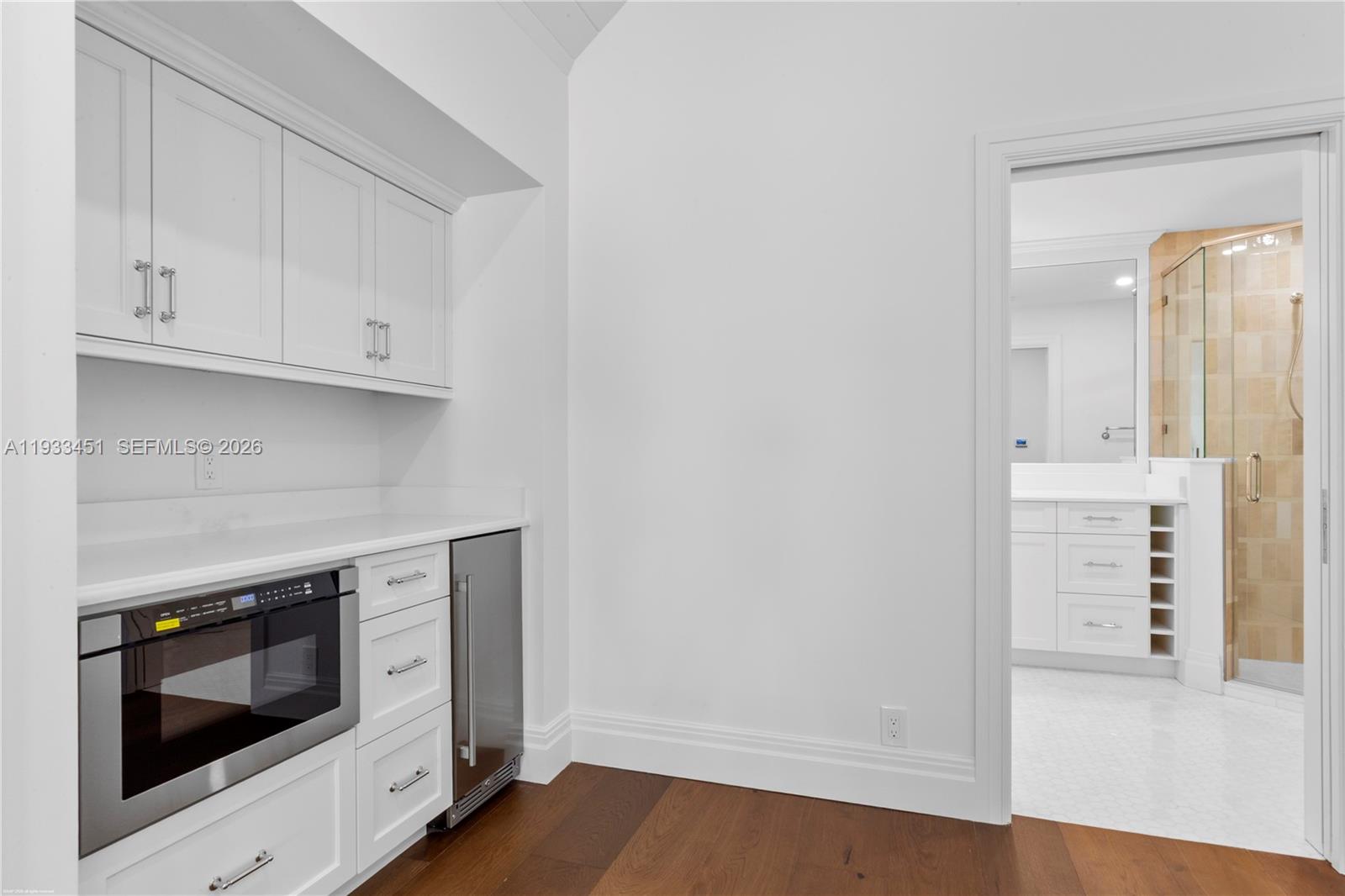 43 N Beach Rd Jupiter Island, FL 33455