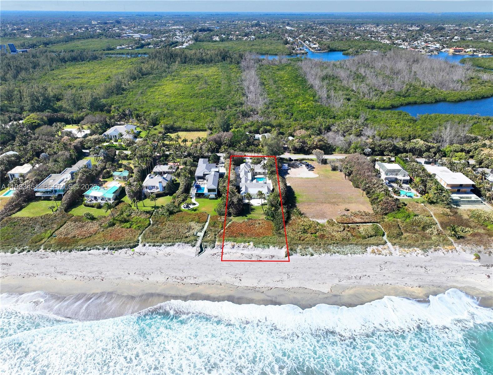 43 N Beach Rd Jupiter Island, FL 33455