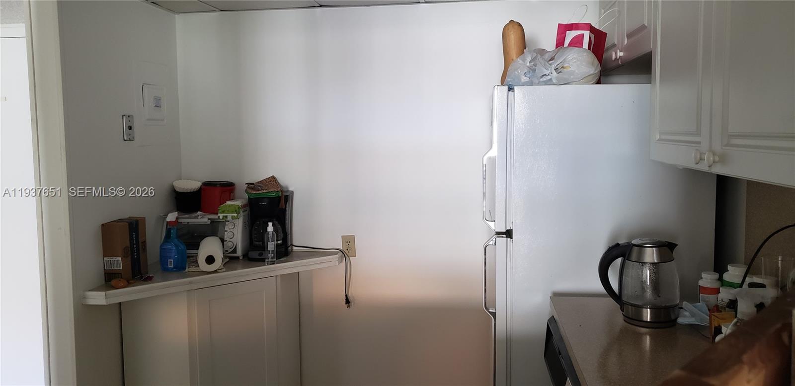 851 Three Iss Blvd #406 Hallandale Beach, FL 33009