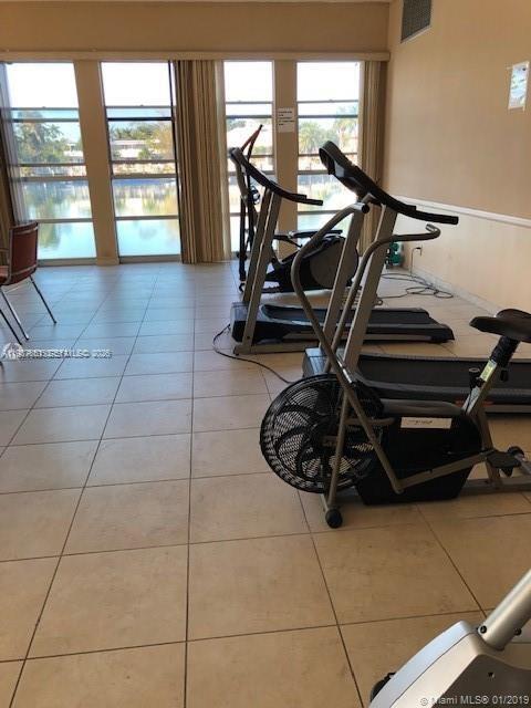 851 Three Iss Blvd #406 Hallandale Beach, FL 33009