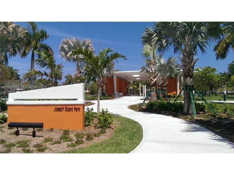 851 Three Iss Blvd #406 Hallandale Beach, FL 33009