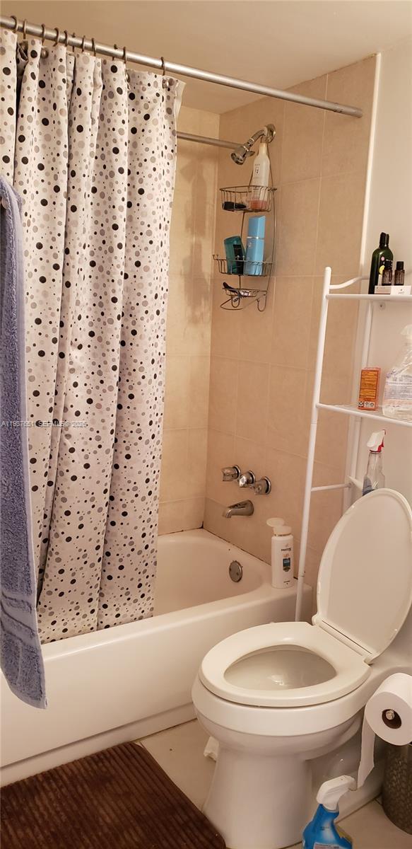 851 Three Iss Blvd #406 Hallandale Beach, FL 33009