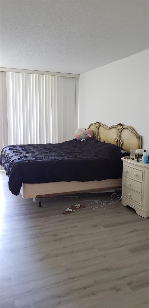 851 Three Iss Blvd #406 Hallandale Beach, FL 33009