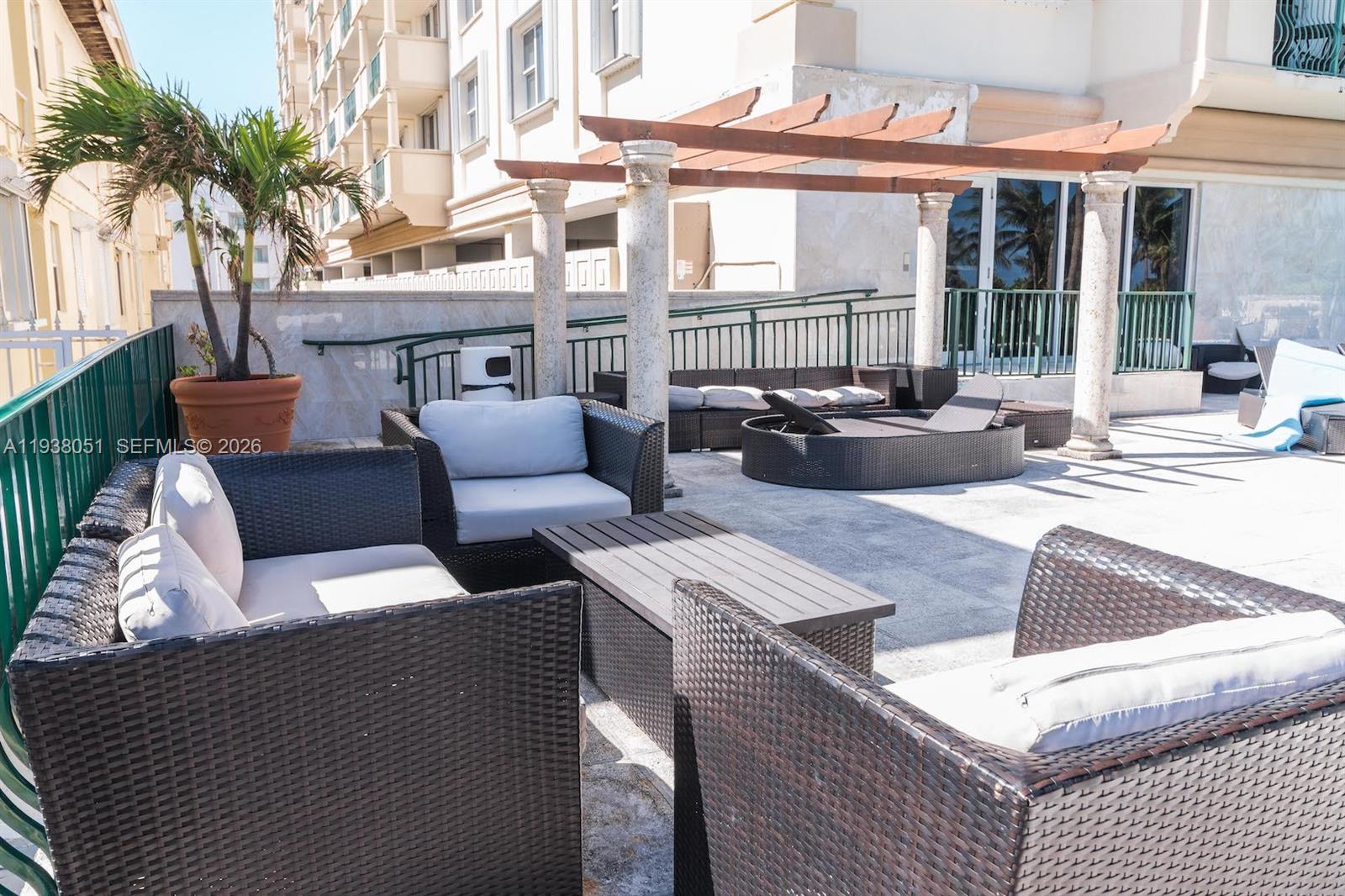 image Carlisle on the Ocean32