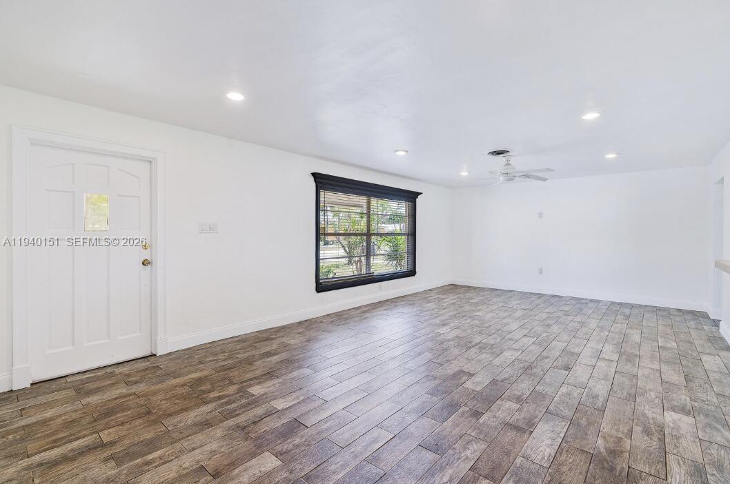 320 Fern St Jupiter, FL 33458