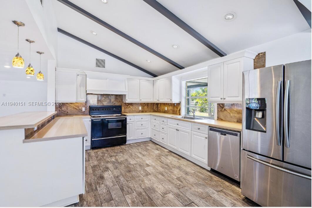 320 Fern St Jupiter, FL 33458