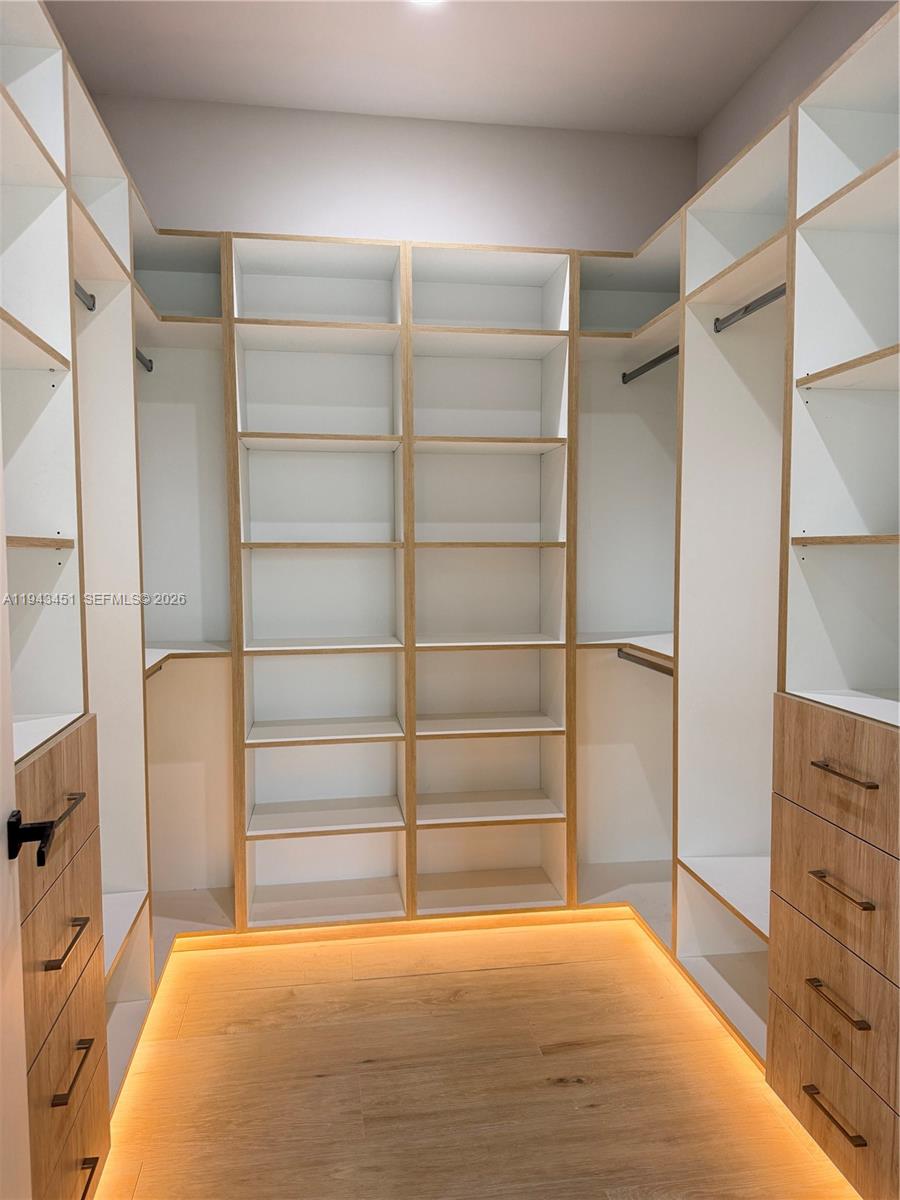 1135 NE 11th Ave Fort Lauderdale, FL 33304