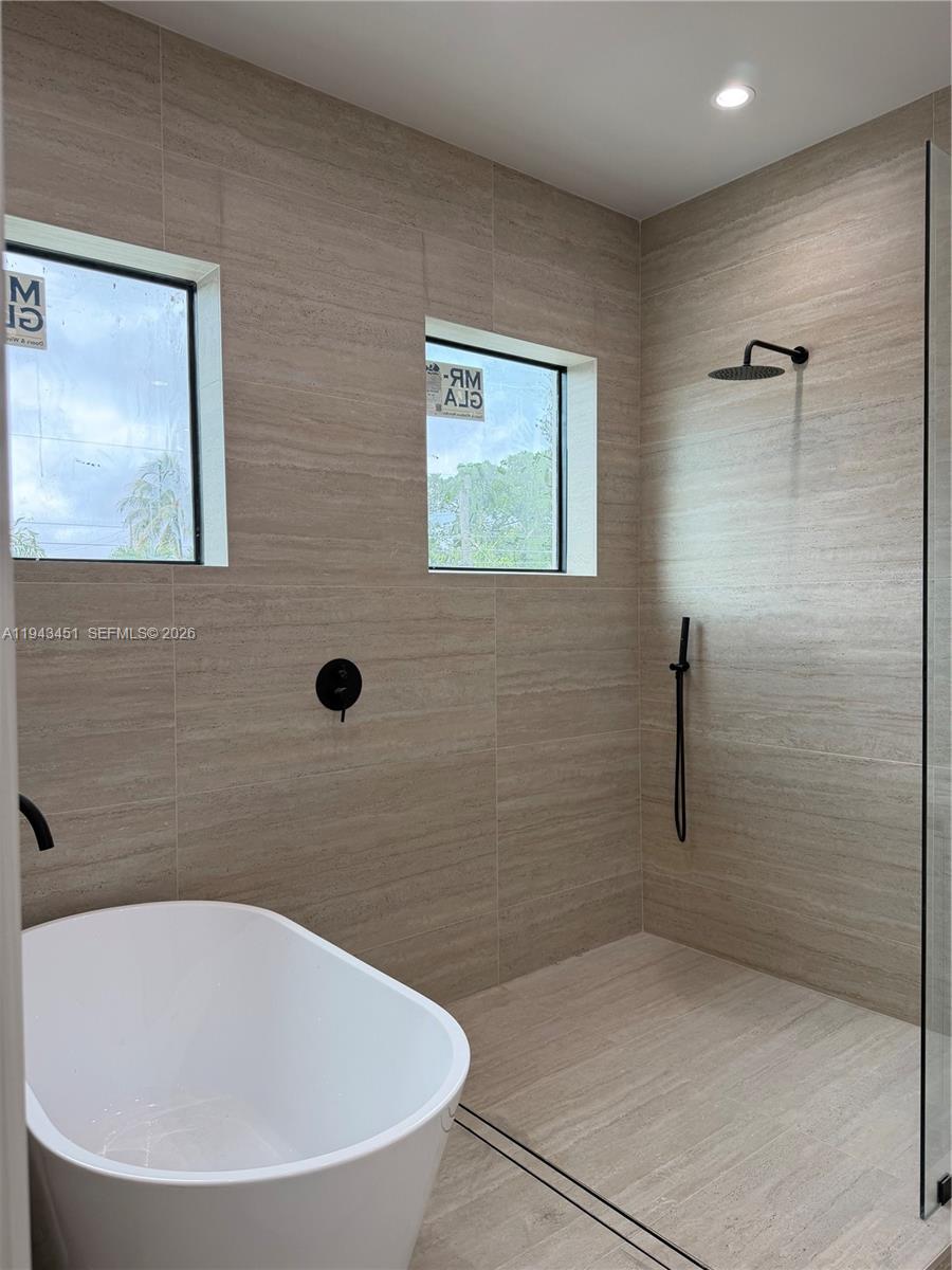 1135 NE 11th Ave Fort Lauderdale, FL 33304