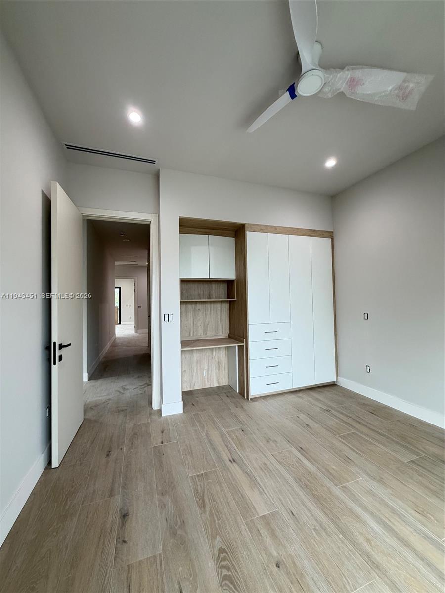 1135 NE 11th Ave Fort Lauderdale, FL 33304