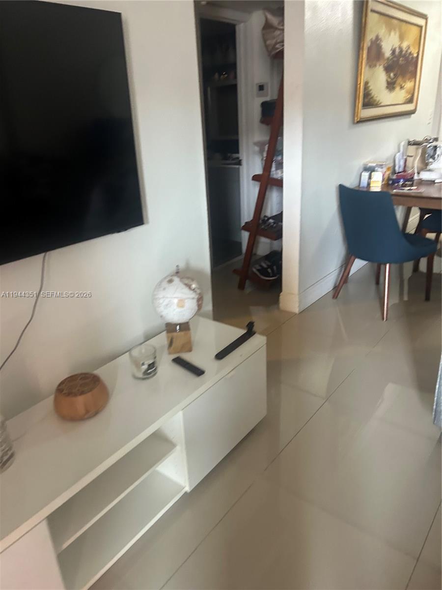 6130 W 19th Ave #210 Hialeah, FL 33012