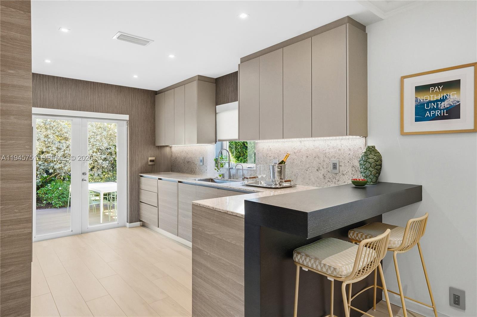 1220 W 21st St Miami Beach, FL 33140