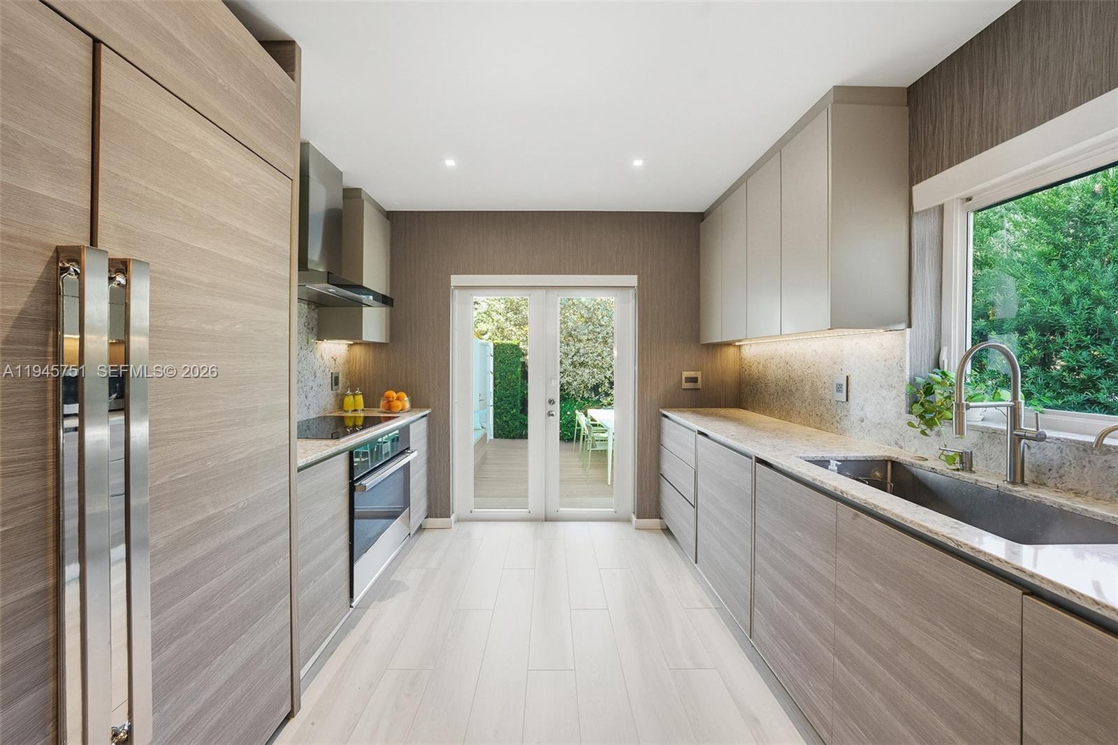 1220 W 21st St Miami Beach, FL 33140