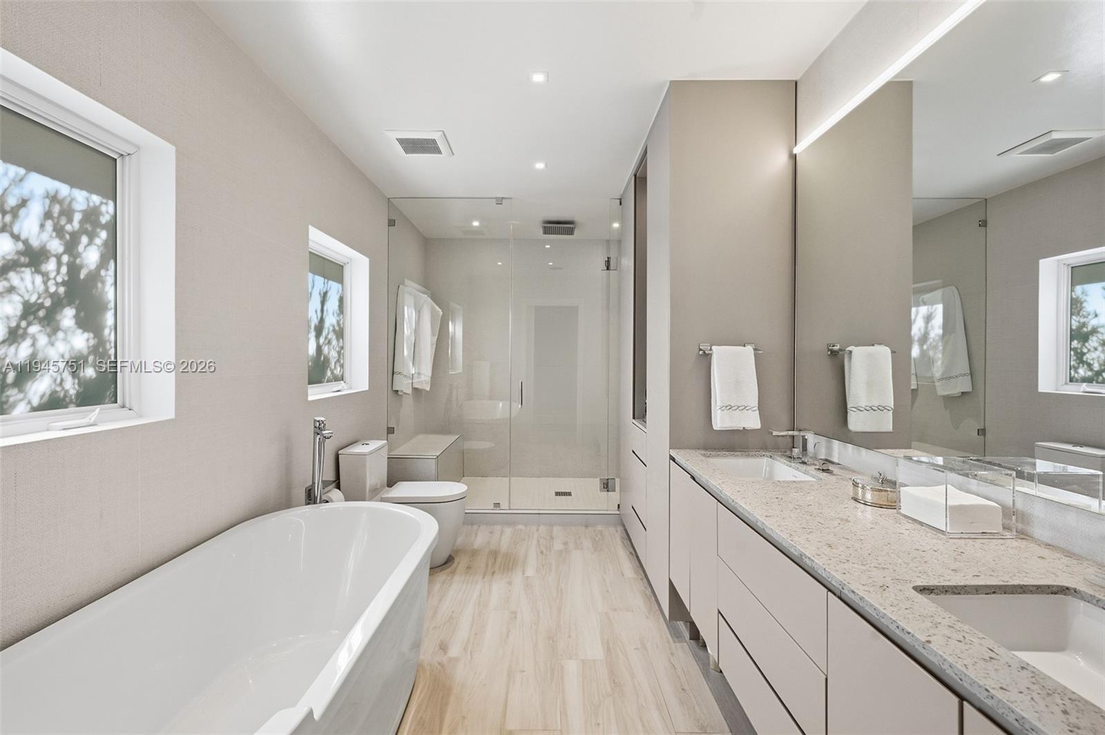 1220 W 21st St Miami Beach, FL 33140