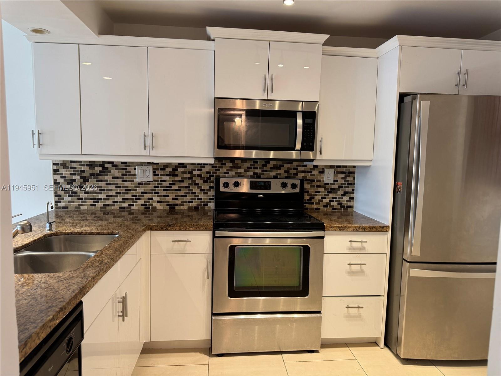 1831 Sabal Palm Dr #403