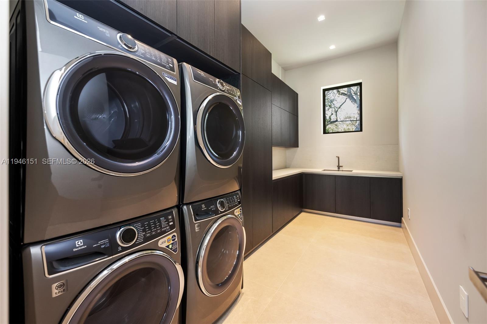 7725 SW 114th St Pinecrest, FL 33156