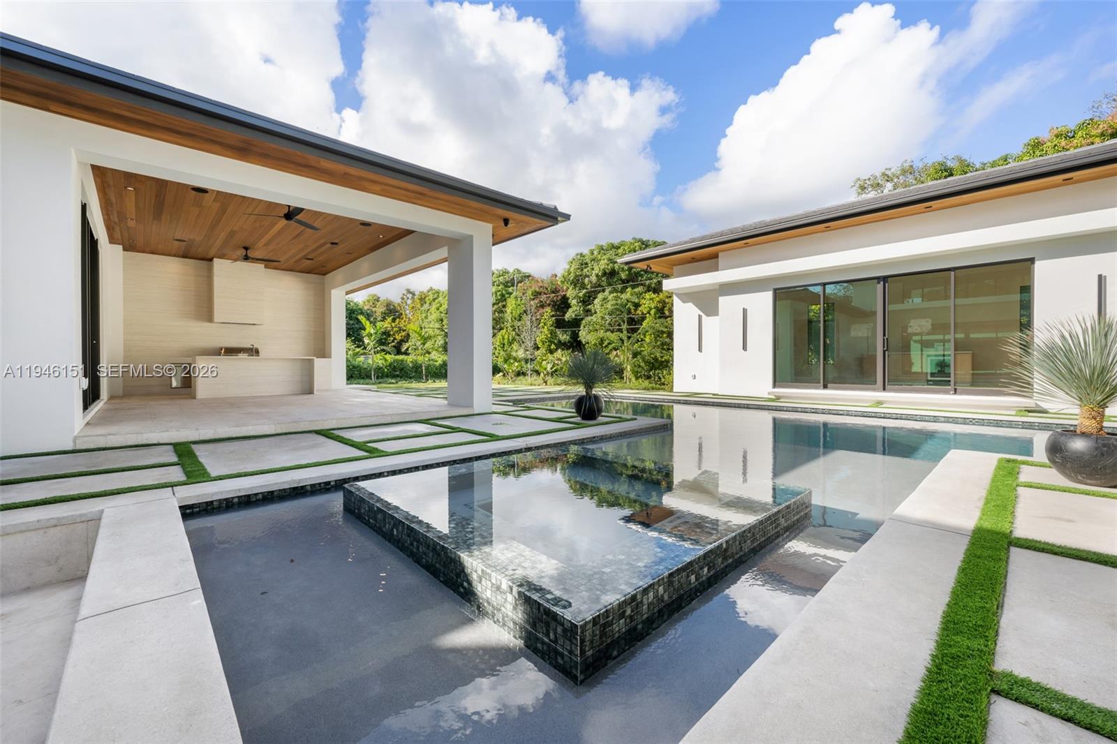 7725 SW 114th St Pinecrest, FL 33156