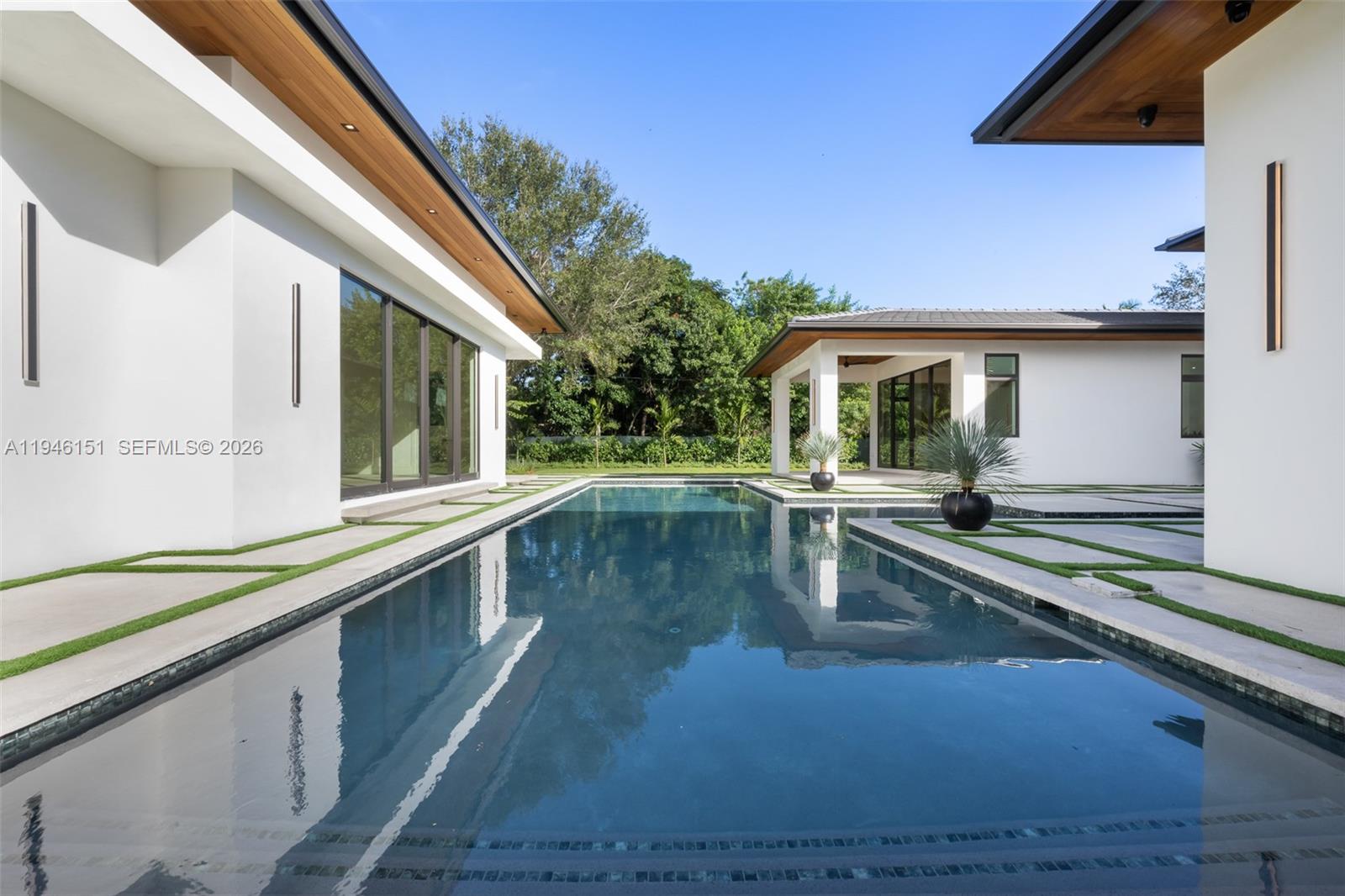 7725 SW 114th St Pinecrest, FL 33156