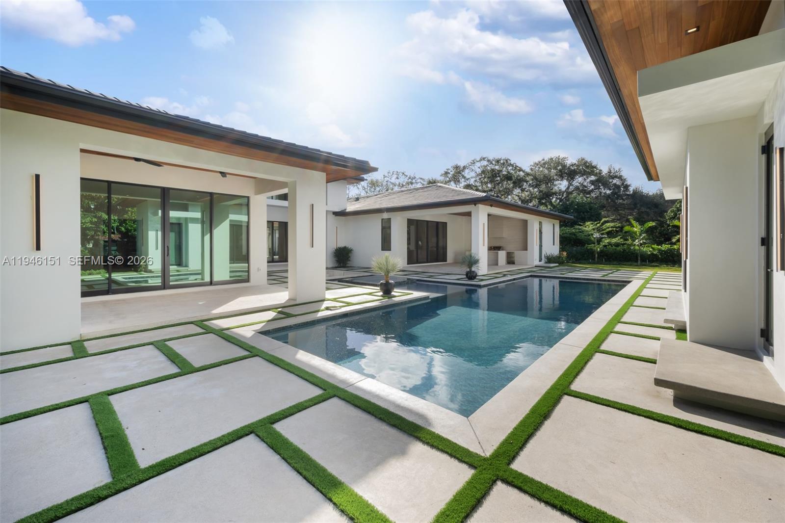 7725 SW 114th St Pinecrest, FL 33156