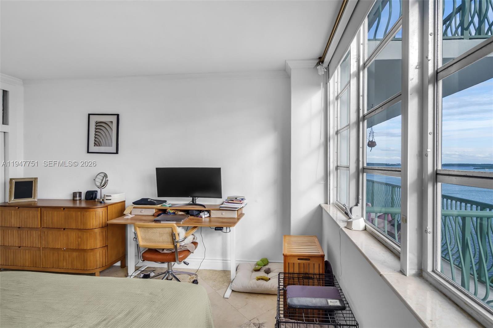 1408 Brickell Bay Dr #1206 Miami, FL 33131