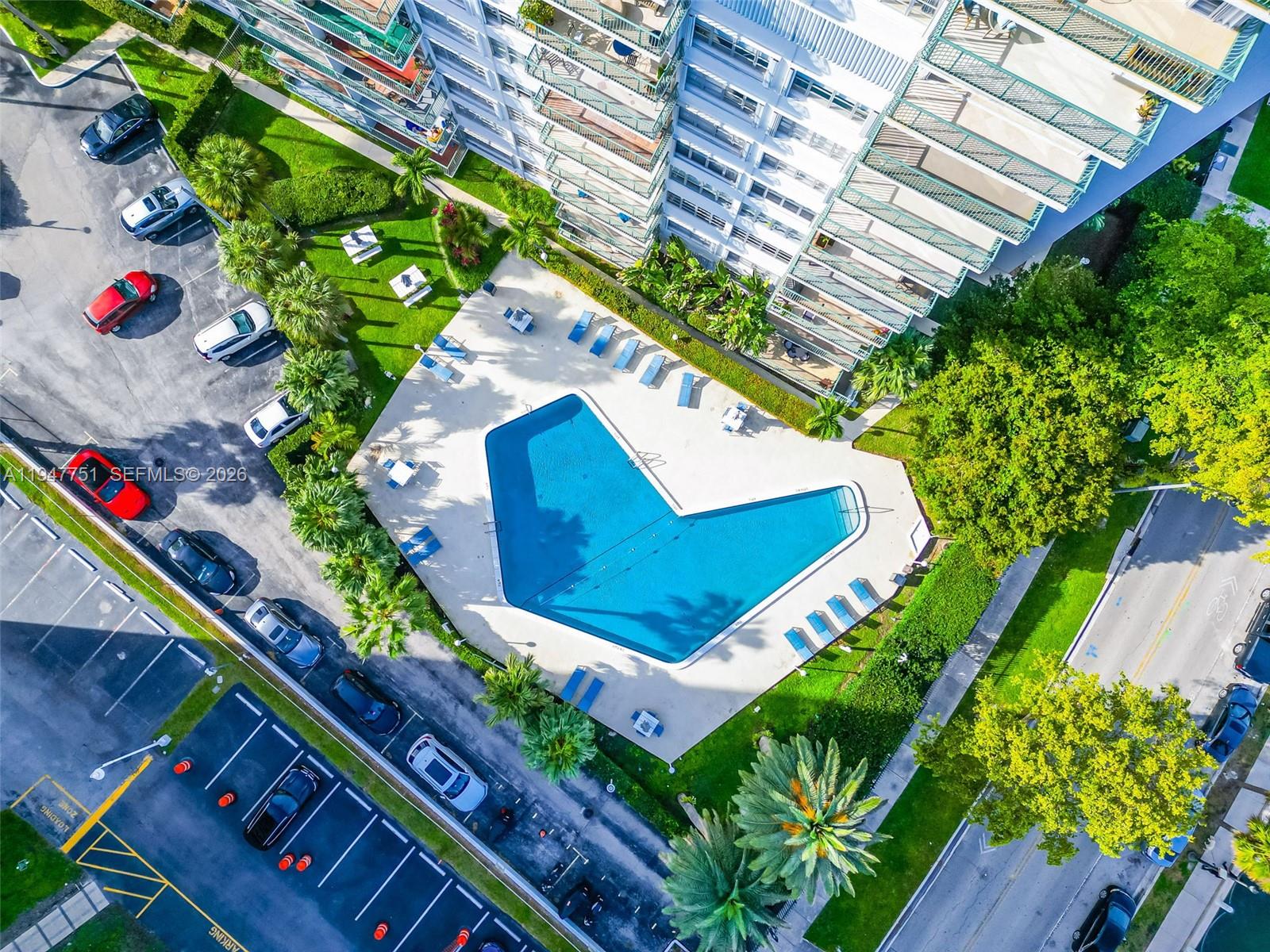 1408 Brickell Bay Dr #1206 Miami, FL 33131