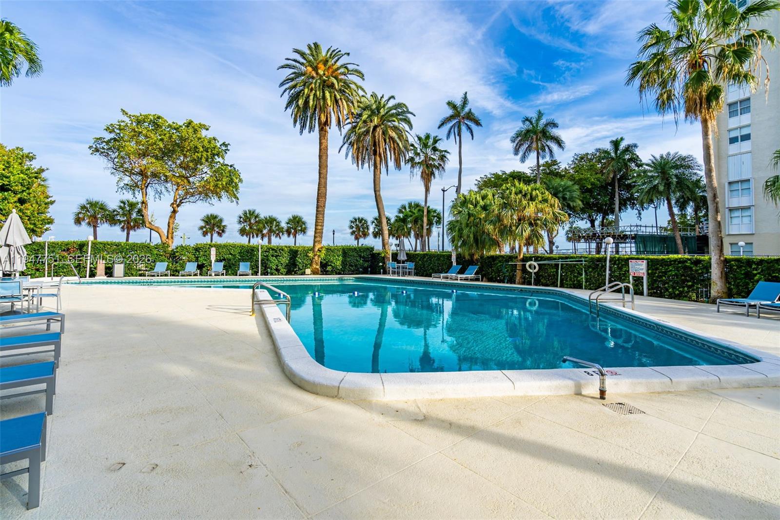 1408 Brickell Bay Dr #1206 Miami, FL 33131