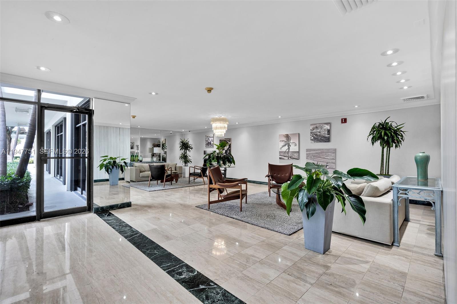 1408 Brickell Bay Dr #1206 Miami, FL 33131