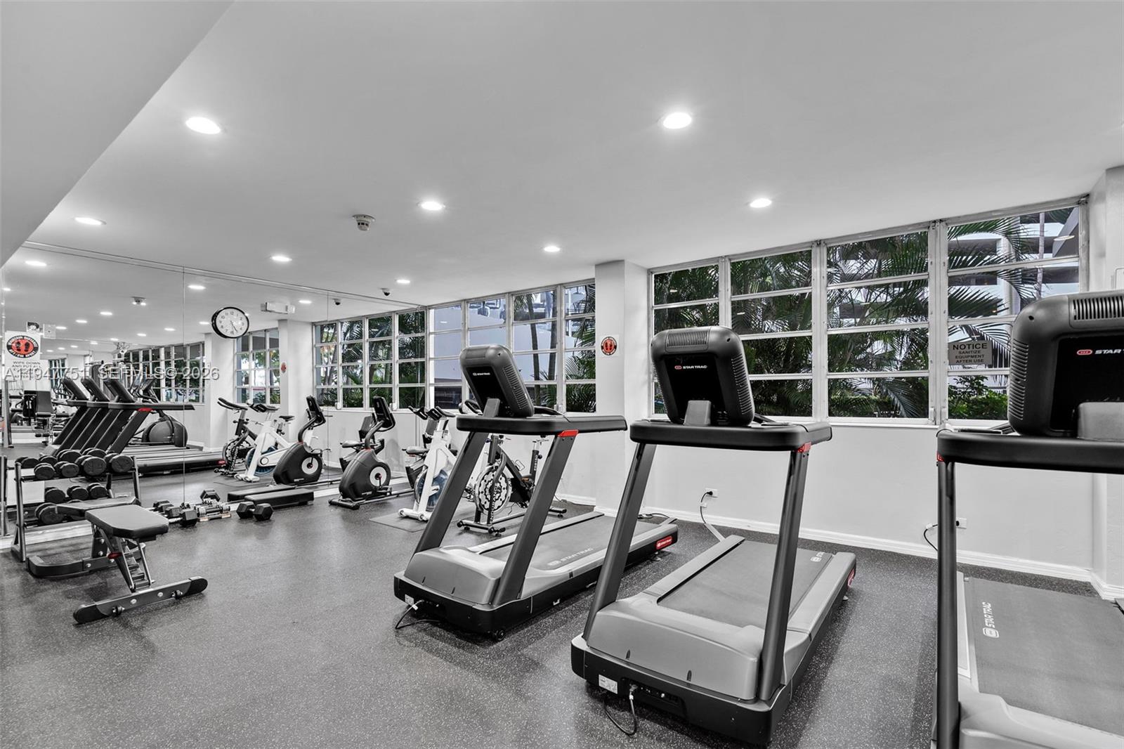 1408 Brickell Bay Dr #1206 Miami, FL 33131