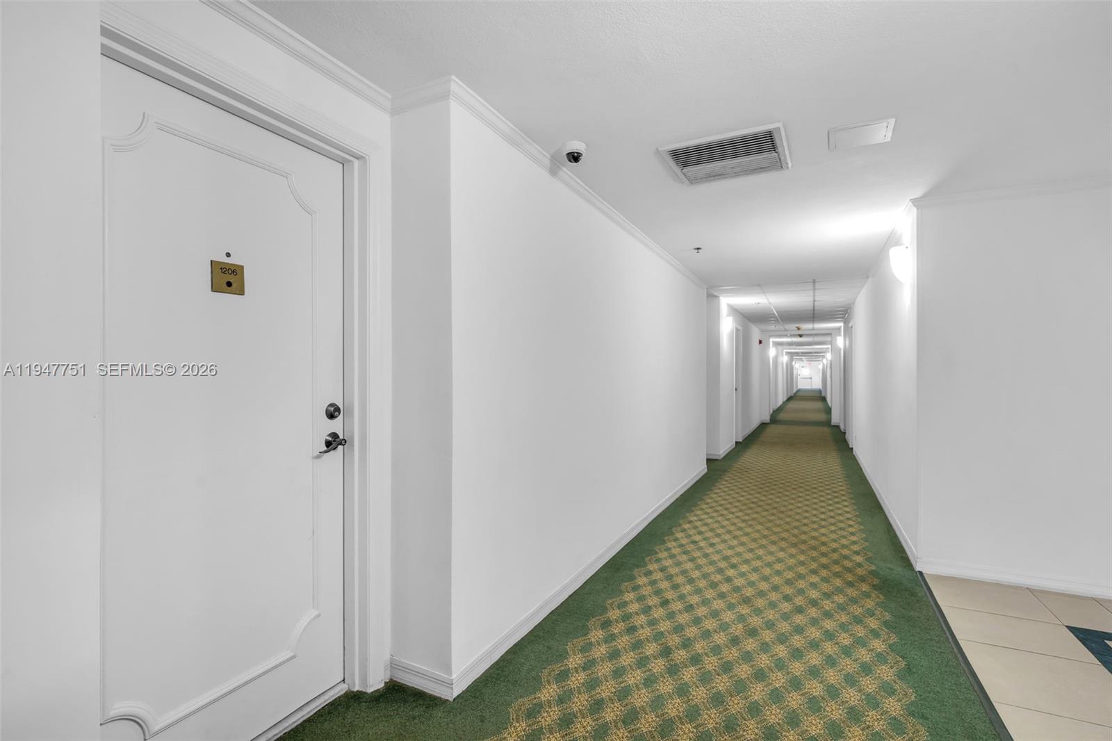 1408 Brickell Bay Dr #1206 Miami, FL 33131