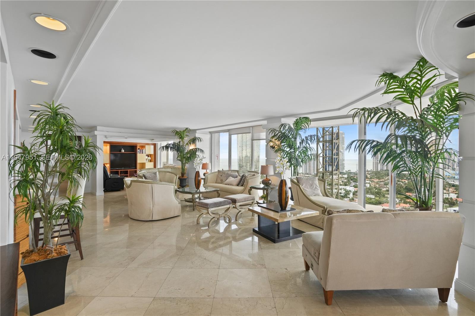 19355 Turnberry Way #25GR Aventura, FL 33180