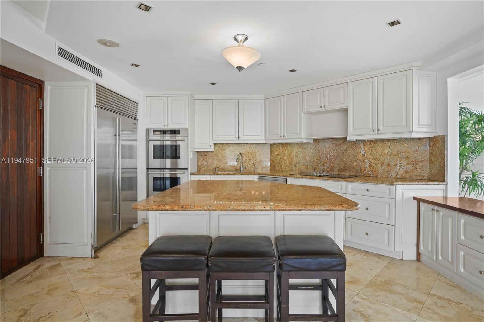 19355 Turnberry Way #25GR Aventura, FL 33180