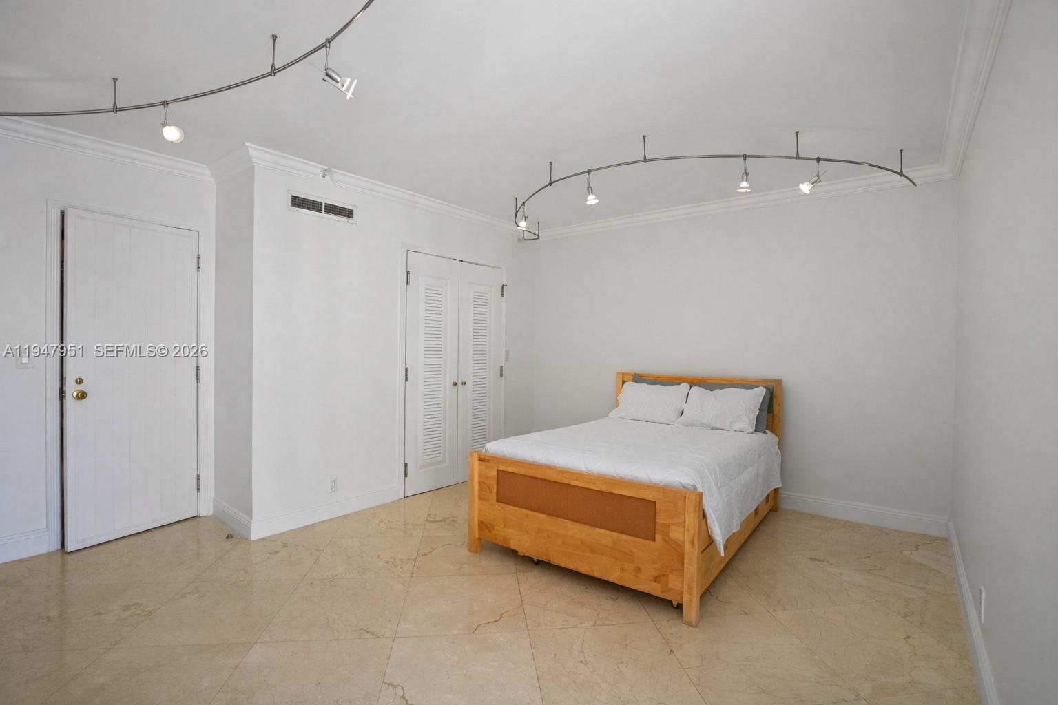 19355 Turnberry Way #25GR Aventura, FL 33180