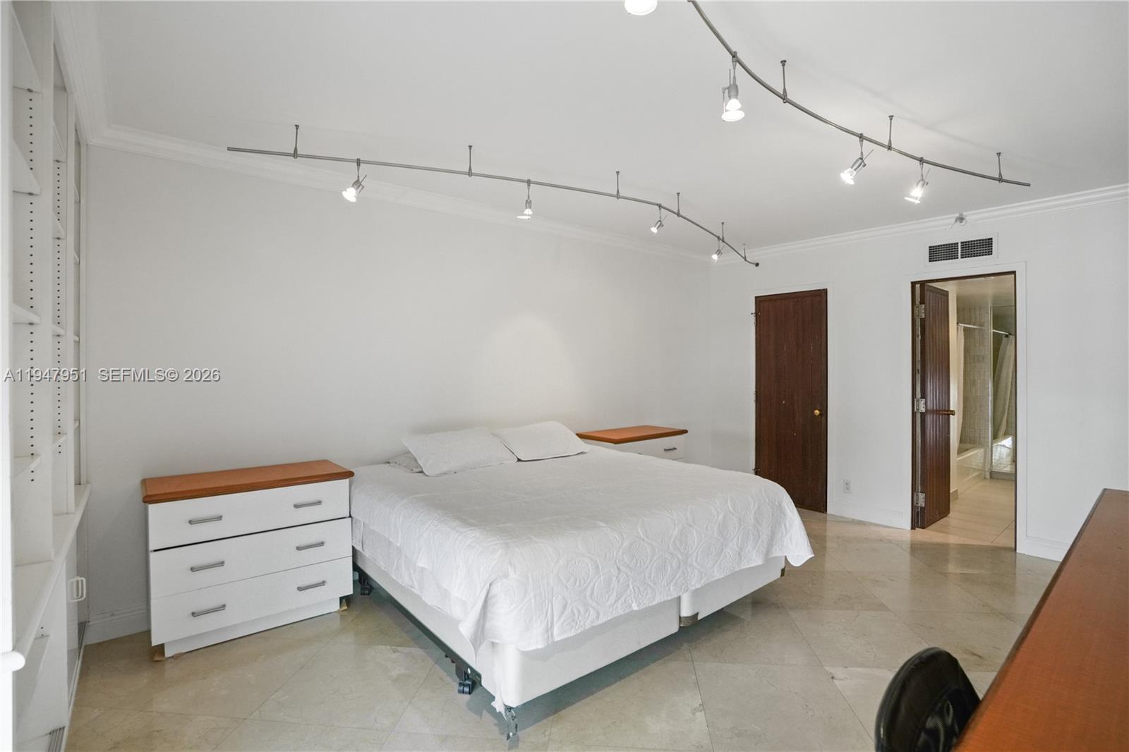 19355 Turnberry Way #25GR Aventura, FL 33180