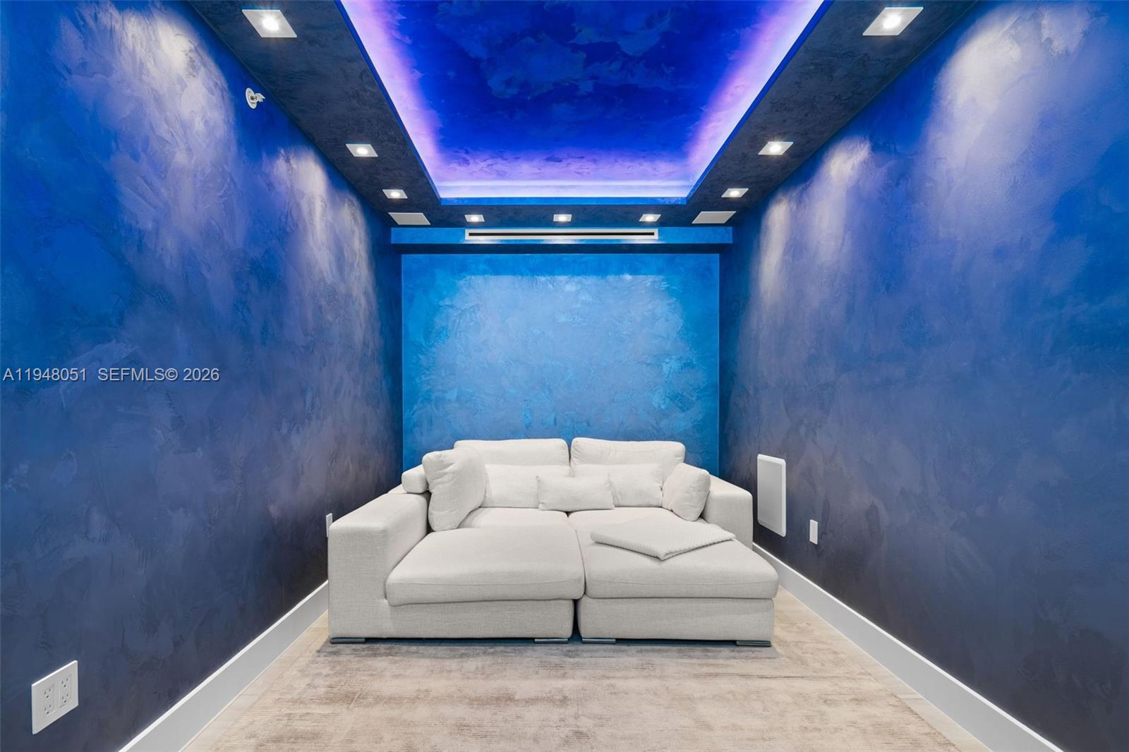 image The Peninsula24