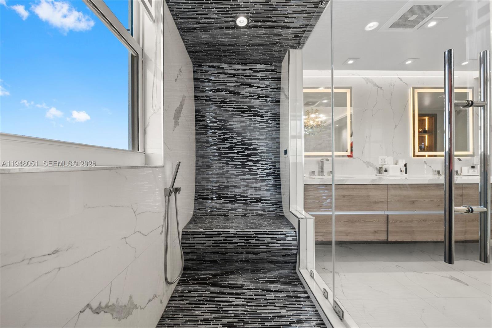 image The Peninsula43