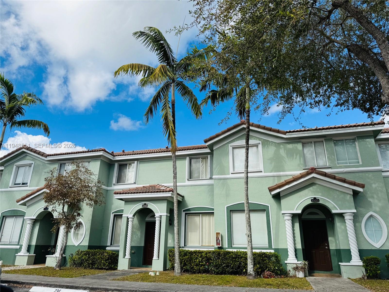 1527 SE 24th Ct #234