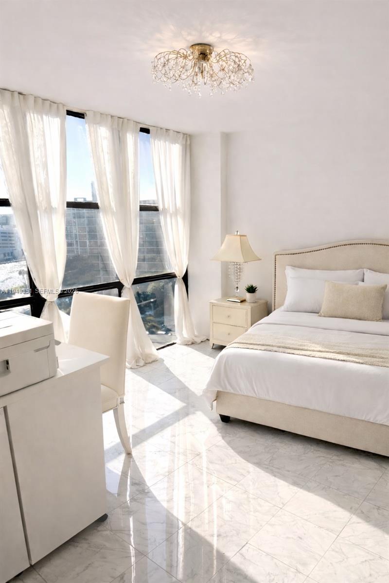 800 Parkview Dr #928 Hallandale Beach, FL 33009