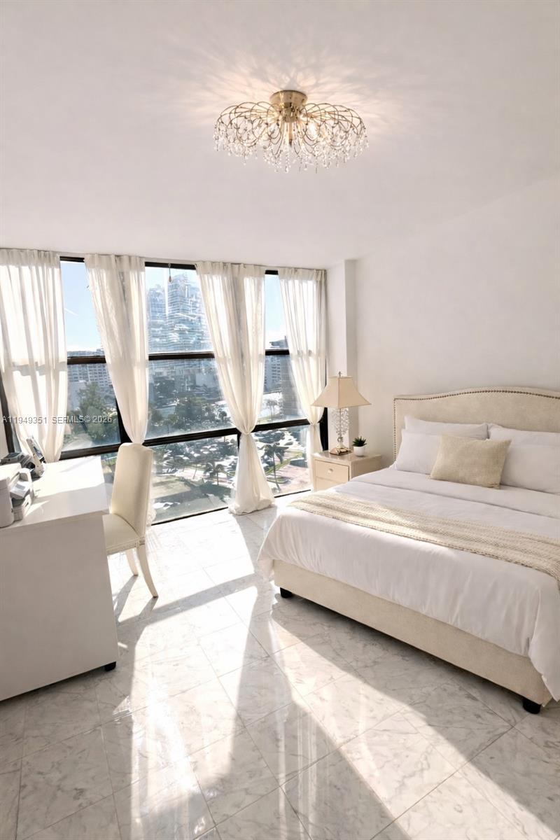 800 Parkview Dr #928 Hallandale Beach, FL 33009