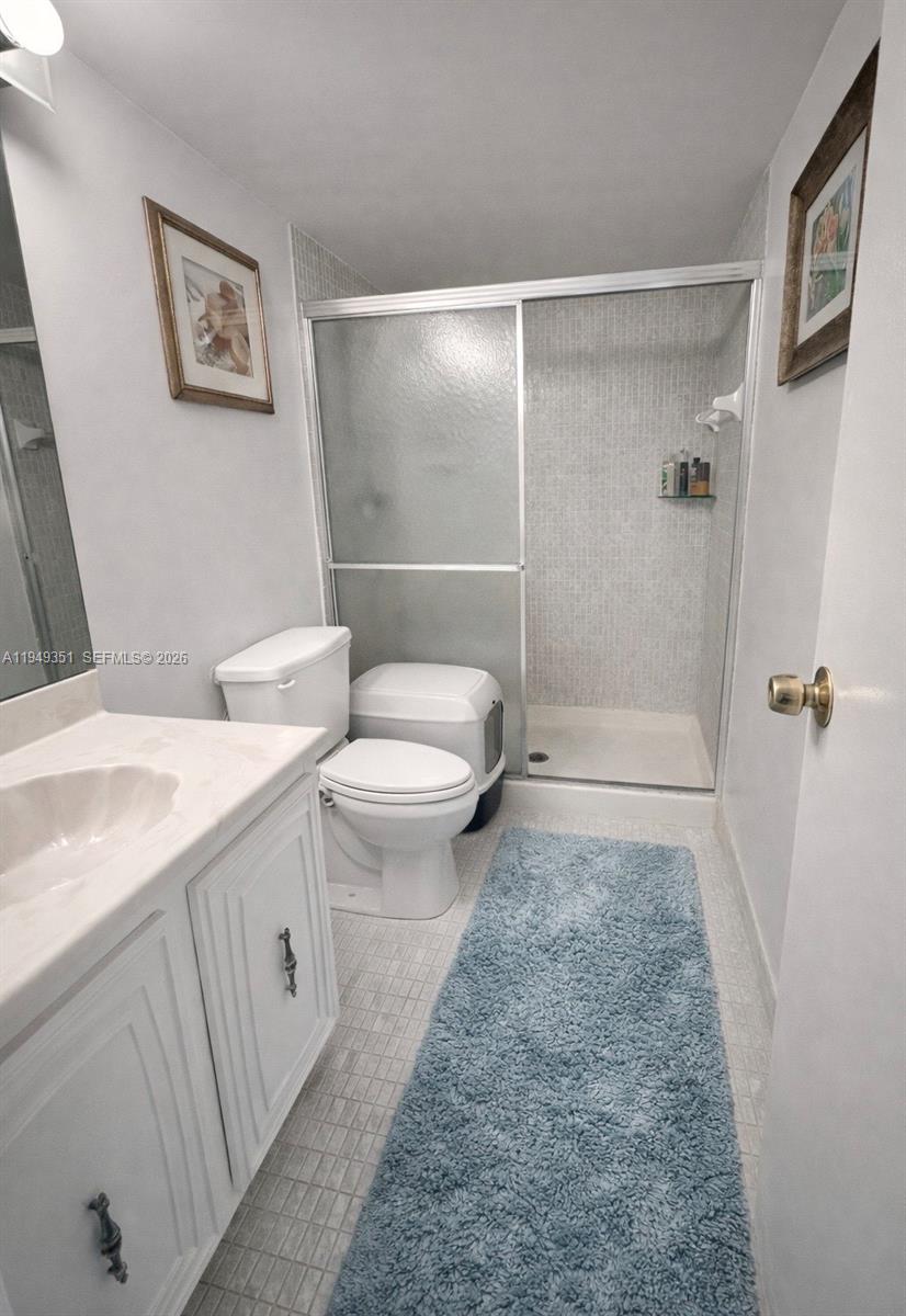 800 Parkview Dr #928 Hallandale Beach, FL 33009