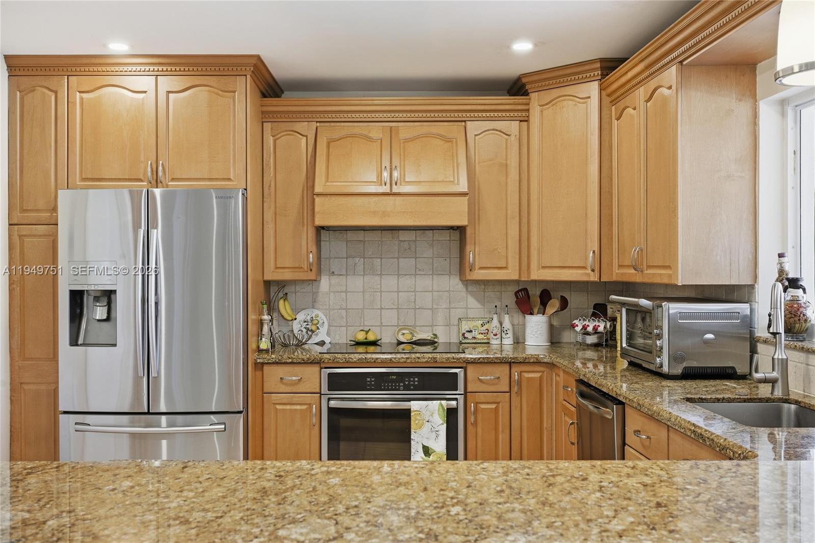 7935 NW 162nd St Miami Lakes, FL 33016