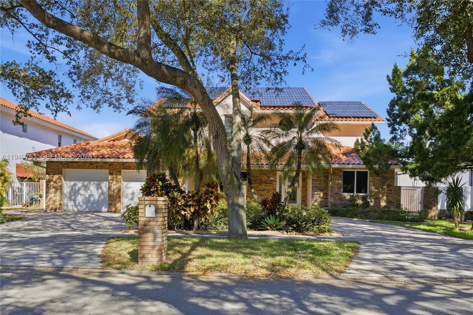 7935 NW 162nd St Miami Lakes, FL 33016