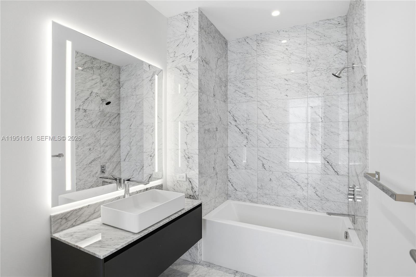 5 Grove Isle #S301 Coconut Grove, FL 33133