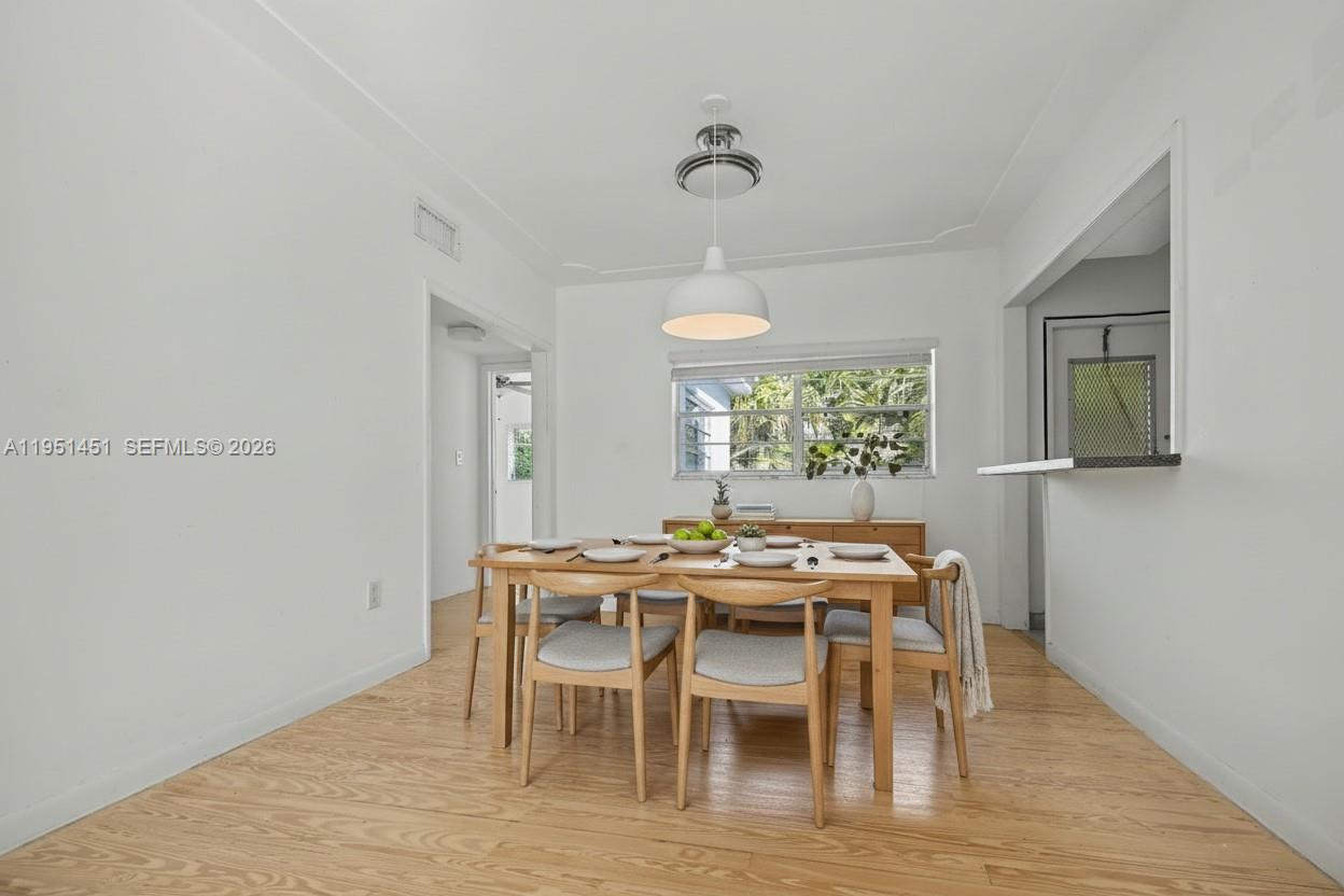 73 Edgewater Dr #3 Coral Gables, FL 33133