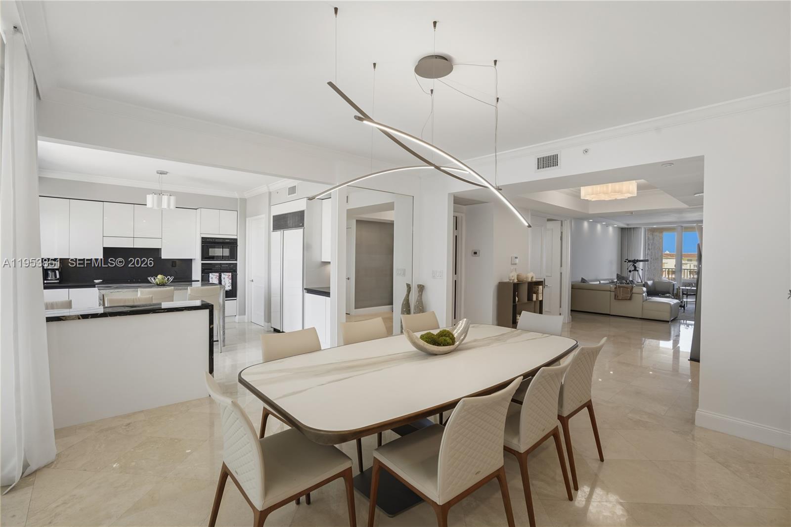 789 Crandon Blvd #1805