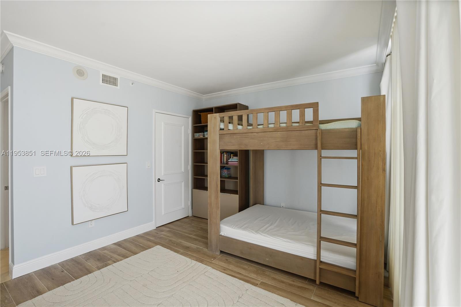 789 Crandon Blvd #1805 Key Biscayne, FL 33149